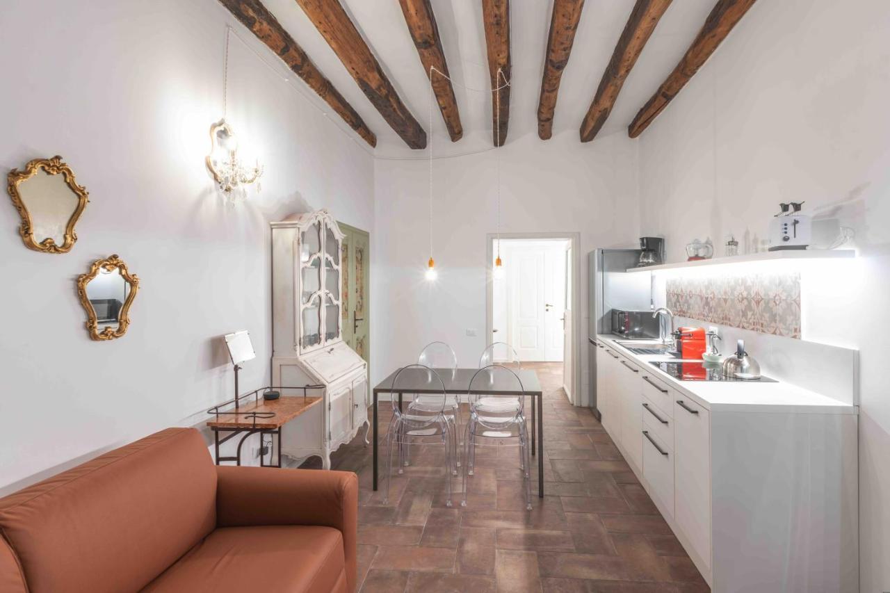 Calderai 82 Suites 1 E 2 Palermo Exterior photo